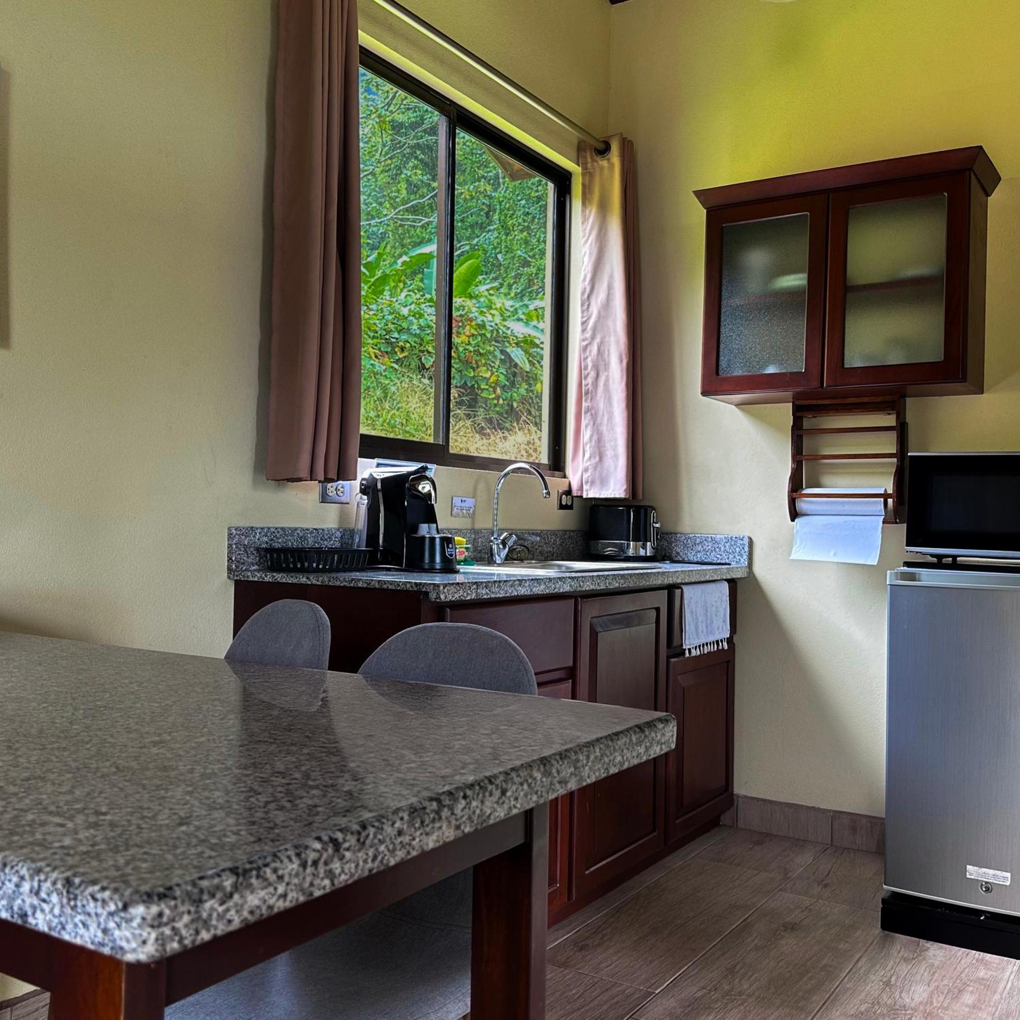 Arenal Roca Suites La Fortuna Ngoại thất bức ảnh